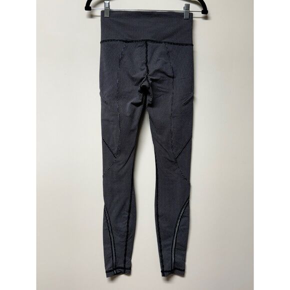 LULULEMON BUNDLE - Wunder Under Navy, Cadence Crusher Tight Tiny Geo Blk/Wht, 4 - Picture 7 of 16